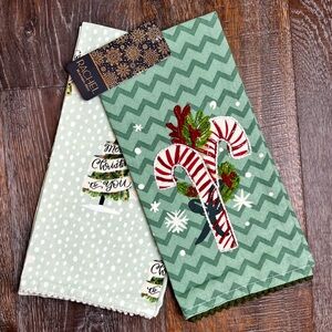 Rachel Roy - ‘Candy Cane & Evergreens’ Festive Dish Towels (2) NWT. Firm!